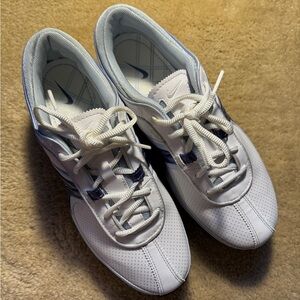 NIKE WOMENS GOLF SHOES